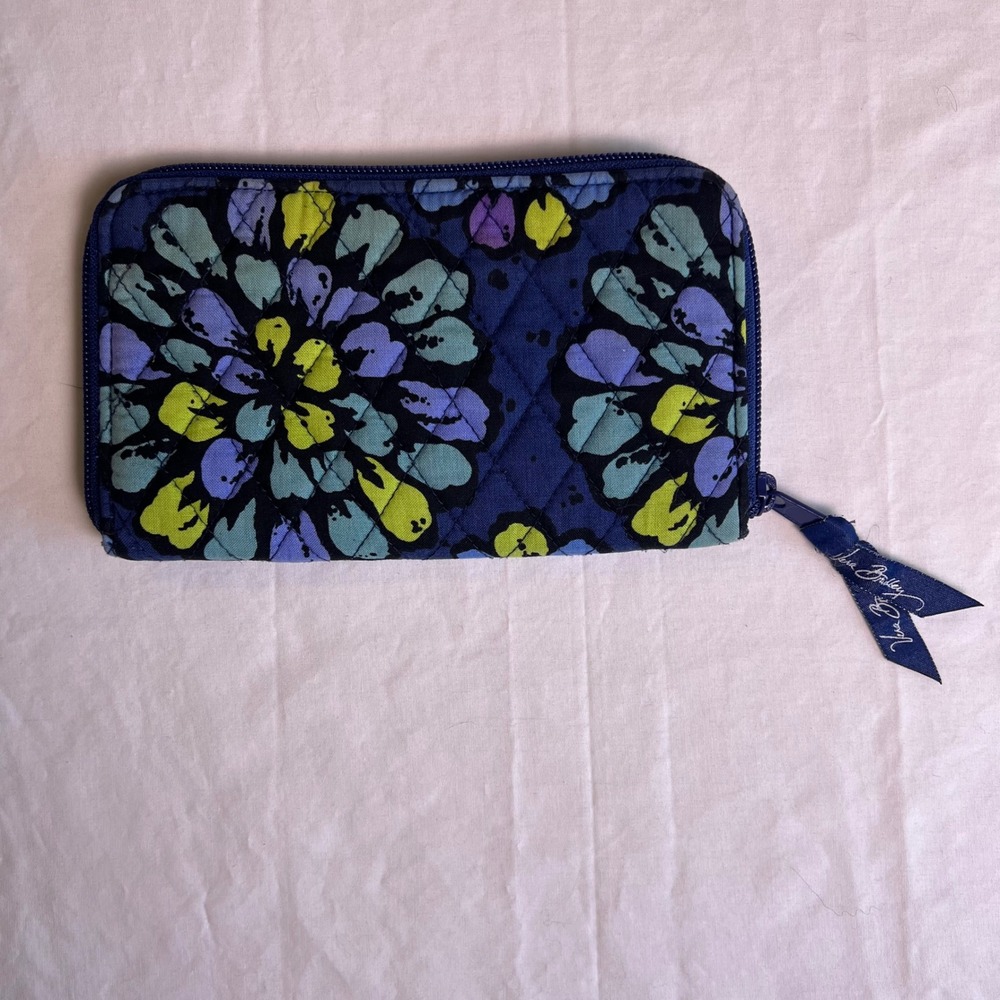 Vera Bradley Indigo Pop Wristlet Wallet OS Floral Zip Around Retired Boho Chic